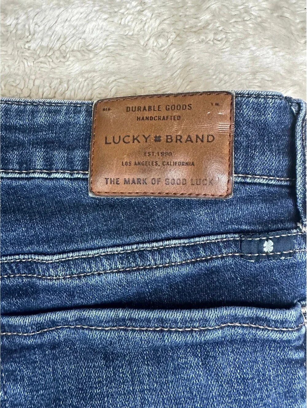 Lucky Brand Sweet Boot dark wash mid-rise bootcut stretch denim jeans Size 2/26